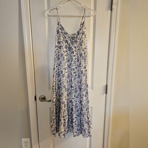 BE COOL Blue and White Floral Maxi Dress